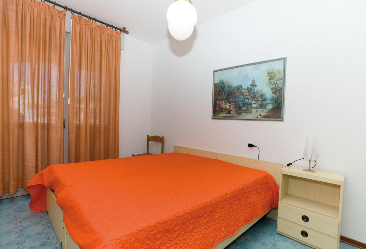 Olimpia Villa Бибионе Екстериор снимка