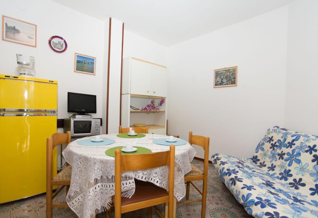 Olimpia Villa Бибионе Екстериор снимка